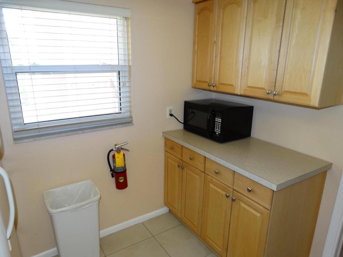 Spanish Main Unit 4- Direct Oceanfront Condo! Cocoa Beach Dış mekan fotoğraf